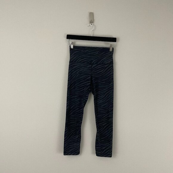 Lululemon Align Crop Le Tigre Camo Deep Coal Multi Leggings Size 4 - Picture 1 of 8